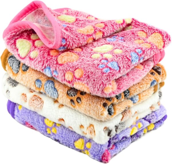 4 Pcs 60 * 40cm Small Animal Blankets, Soft Pet Throw, Warm Sleep Mat, Guinea Pig Cover Blankets, Fluffy Fleece Bedding, Absorbent Guinea Pig Cage Liners, Reusable Pet Pee Pad for Rabbits Hamsters